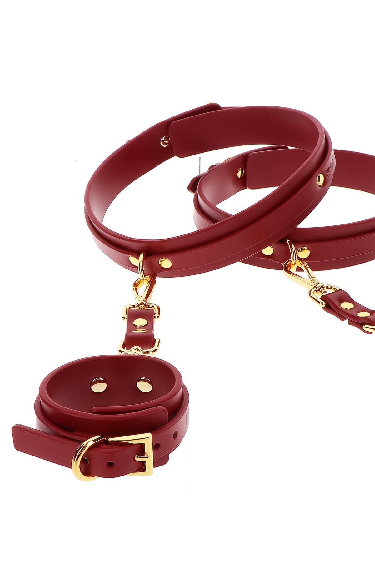 Catuse coapse Bondage in Luxury Wrist to Thigh Cuffs