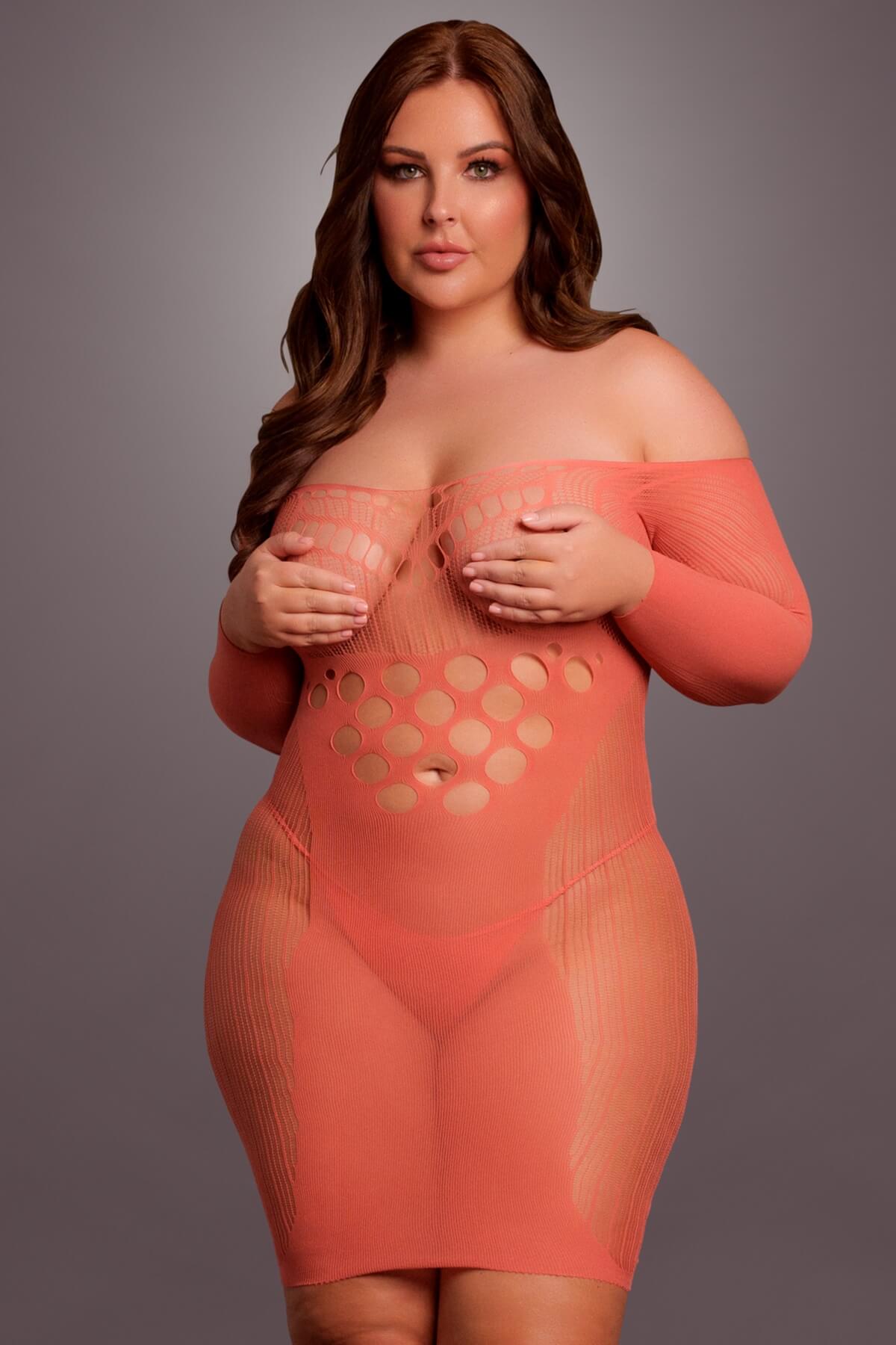 Rochita plus-size din plasa cu umeri goi si maneci lungi DES017 rosu - front